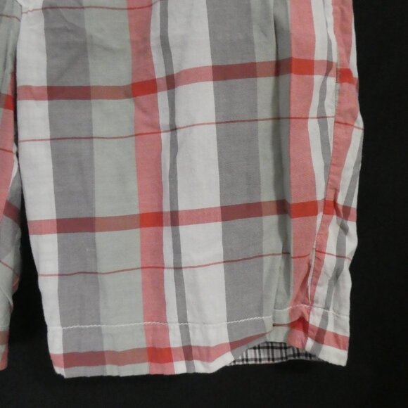 Reversible Plaid Shorts | size 36 | Button and Zipper Closure | Pockets - Picture 8 of 16
